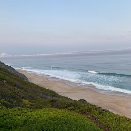 Mar De Ouro Beach House 帕塔亚什 外观 照片