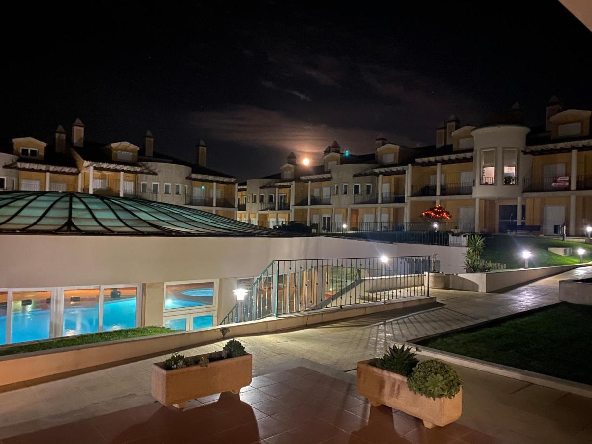 Mar De Ouro Beach House 帕塔亚什 外观 照片